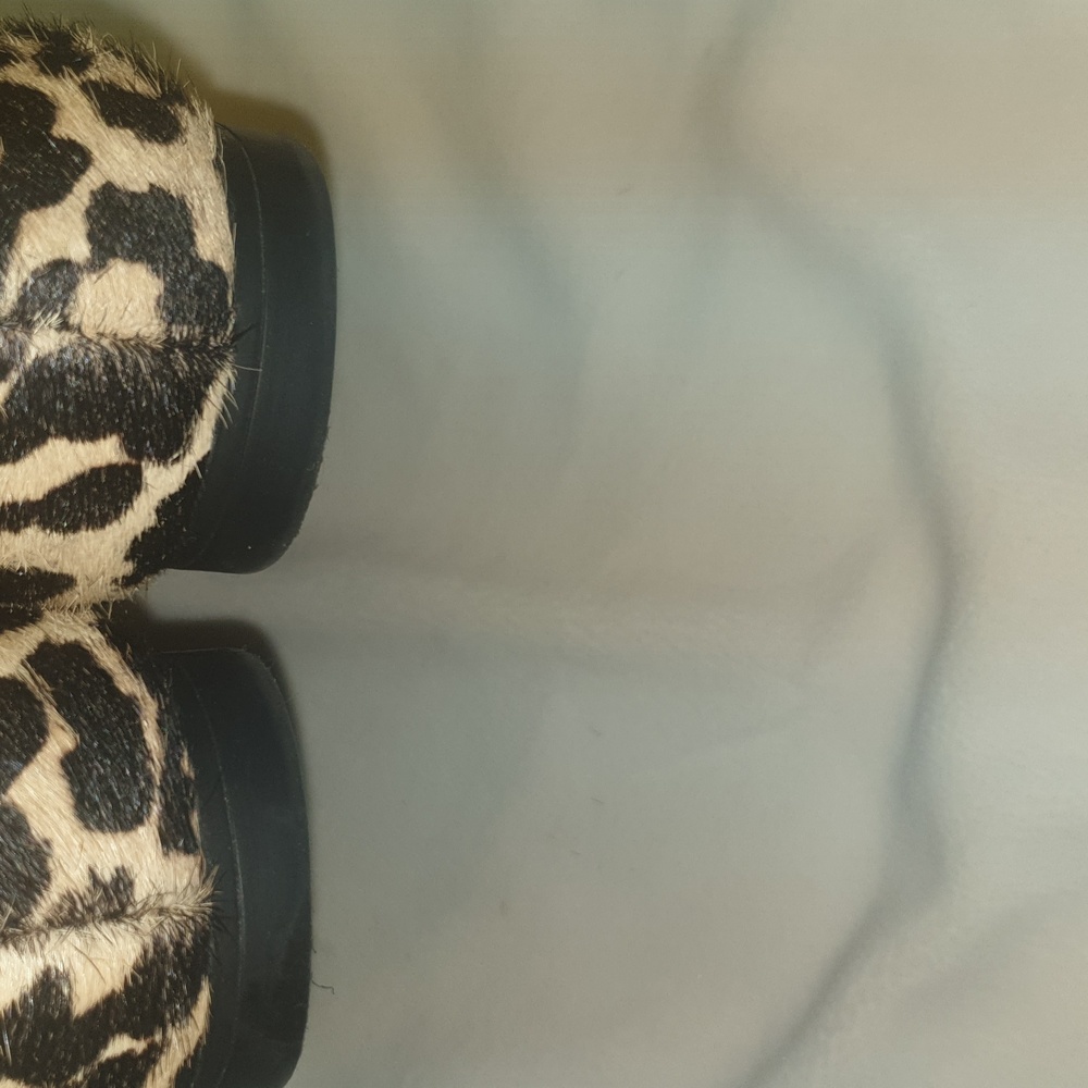 Vionic Animal Print Flats - Picture 8 of 10